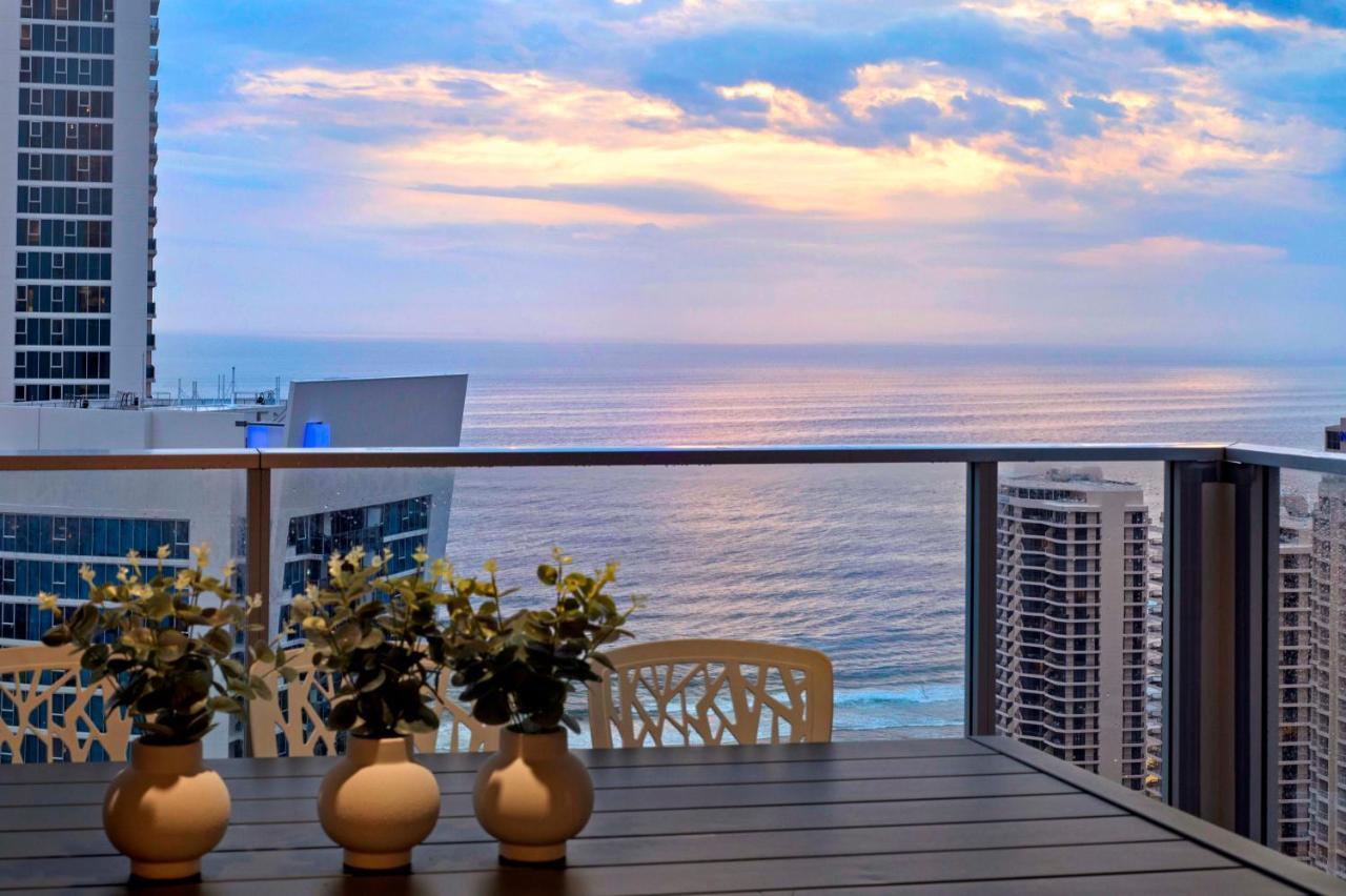 Ocean View Apartments With Balcony - Circle On Cavill - Central Location! - Self Contained & Privately Managed Gold Coast Extérieur photo