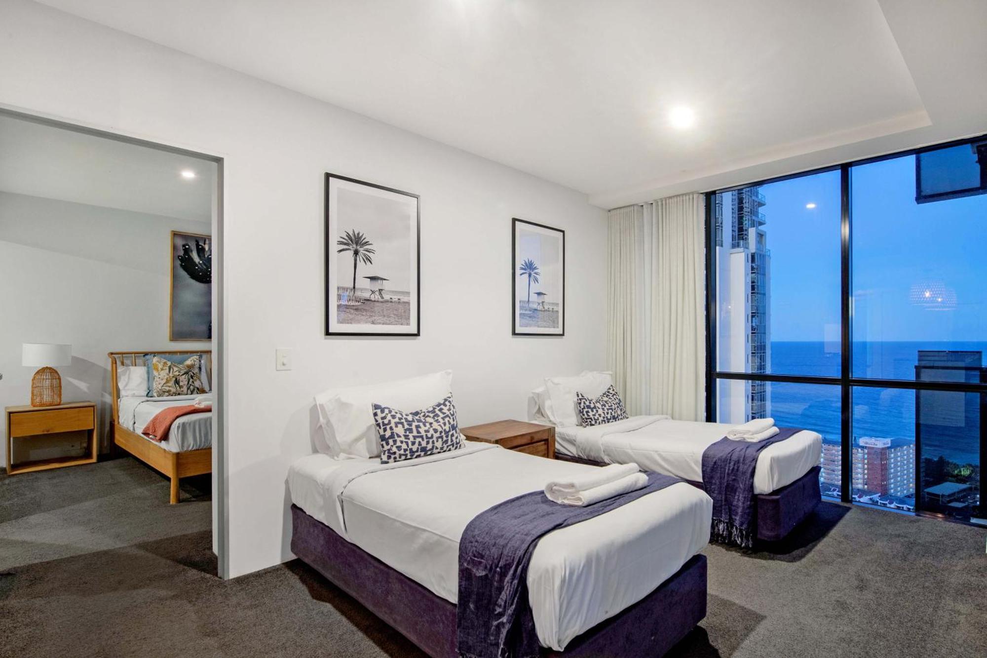 Ocean View Apartments With Balcony - Circle On Cavill - Central Location! - Self Contained & Privately Managed Gold Coast Extérieur photo