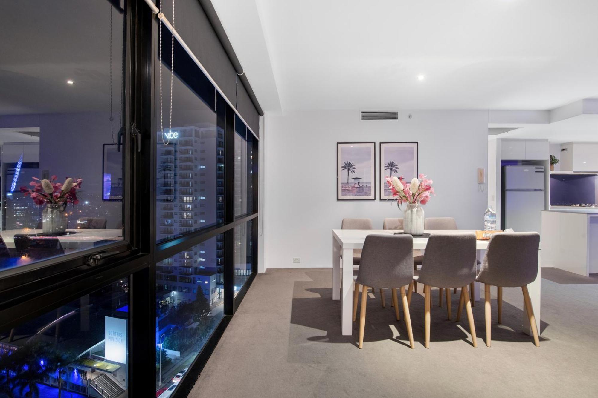 Ocean View Apartments With Balcony - Circle On Cavill - Central Location! - Self Contained & Privately Managed Gold Coast Extérieur photo