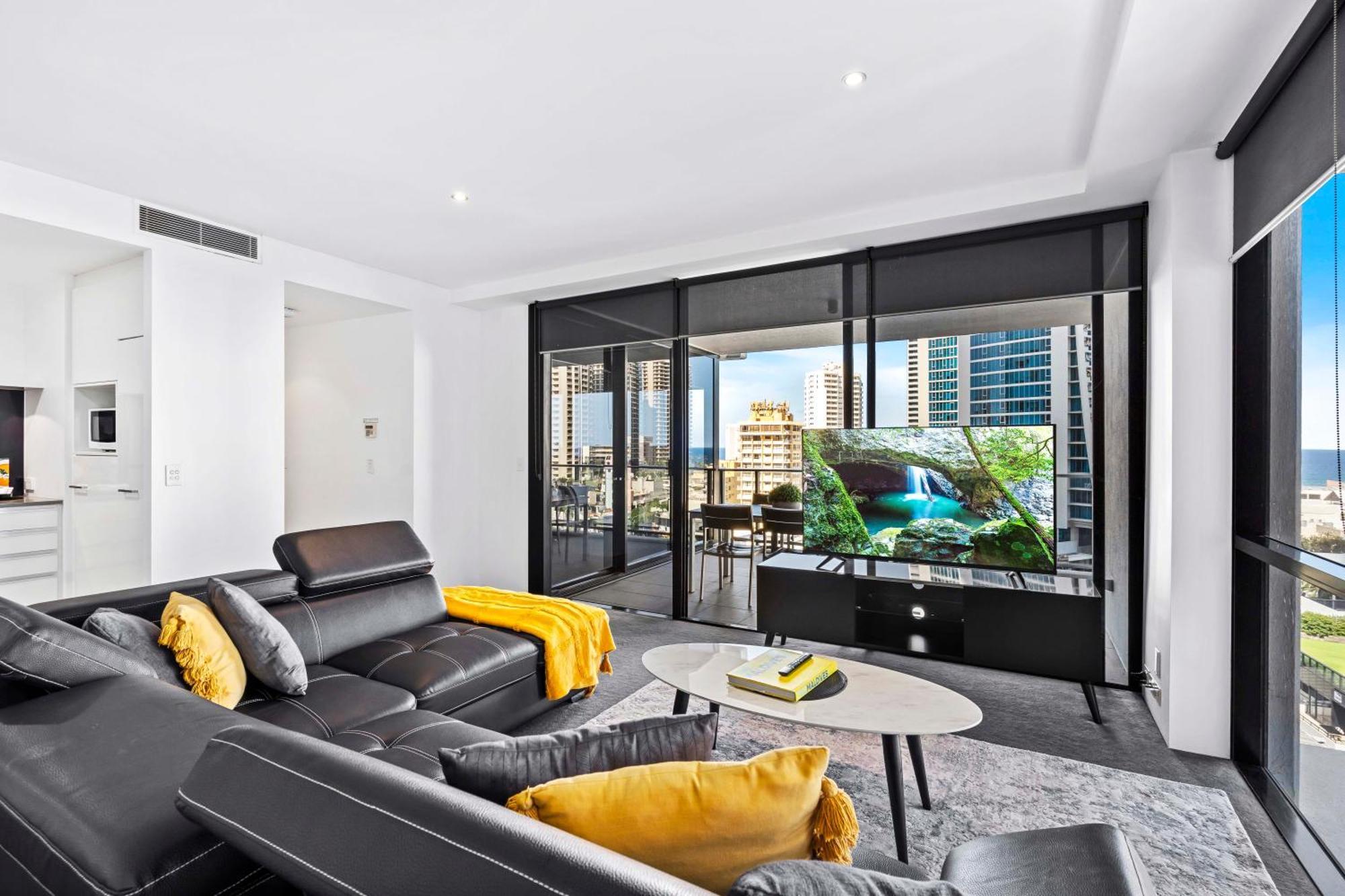 Ocean View Apartments With Balcony - Circle On Cavill - Central Location! - Self Contained & Privately Managed Gold Coast Extérieur photo