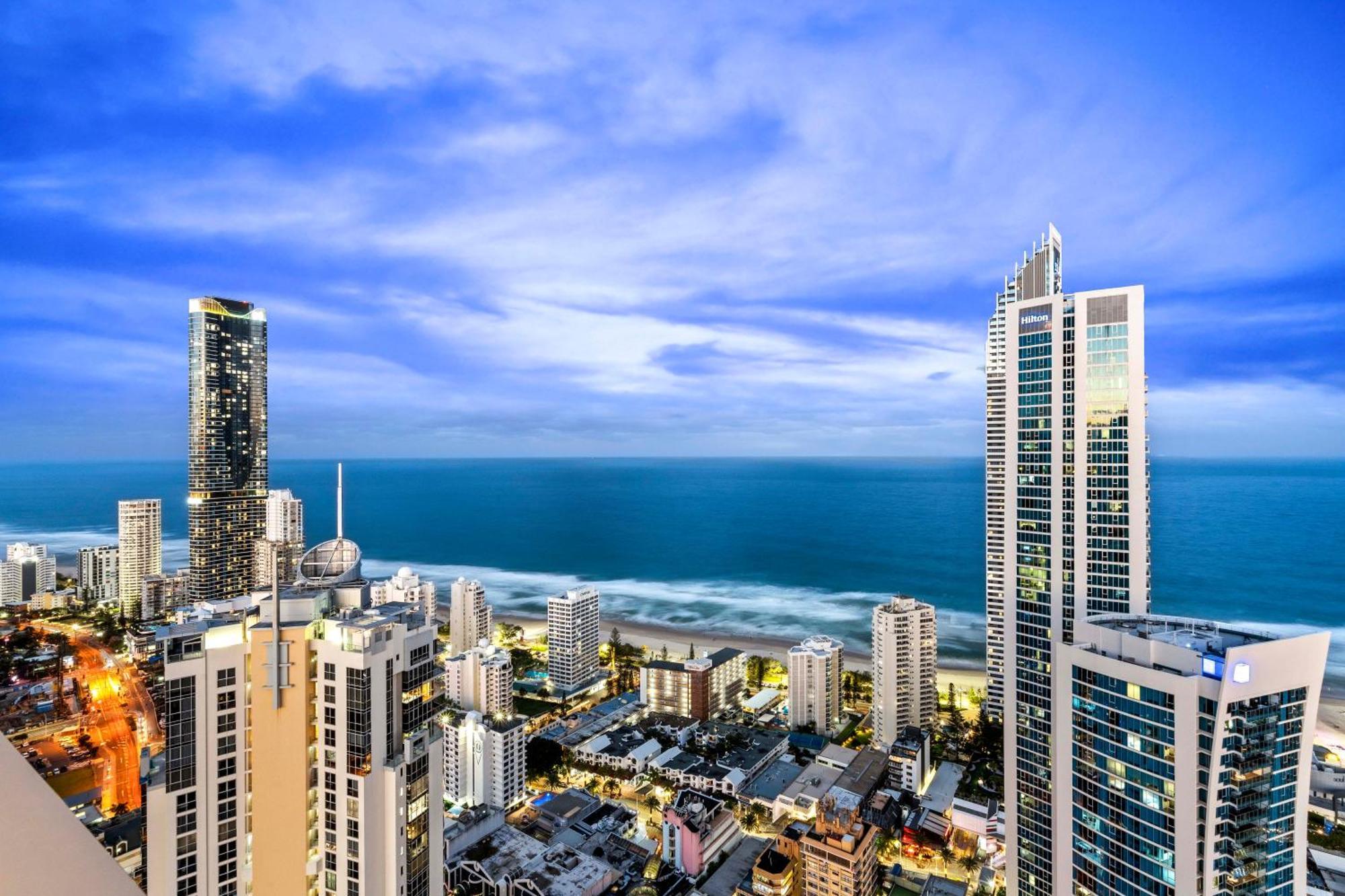Ocean View Apartments With Balcony - Circle On Cavill - Central Location! - Self Contained & Privately Managed Gold Coast Extérieur photo