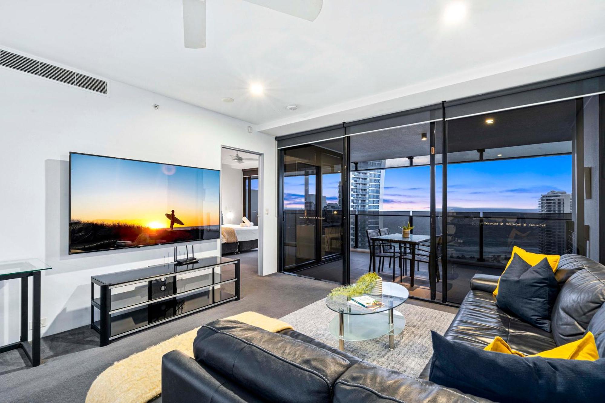 Ocean View Apartments With Balcony - Circle On Cavill - Central Location! - Self Contained & Privately Managed Gold Coast Extérieur photo