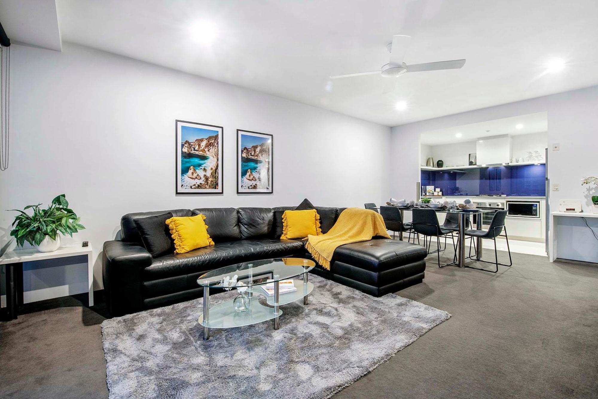Ocean View Apartments With Balcony - Circle On Cavill - Central Location! - Self Contained & Privately Managed Gold Coast Extérieur photo
