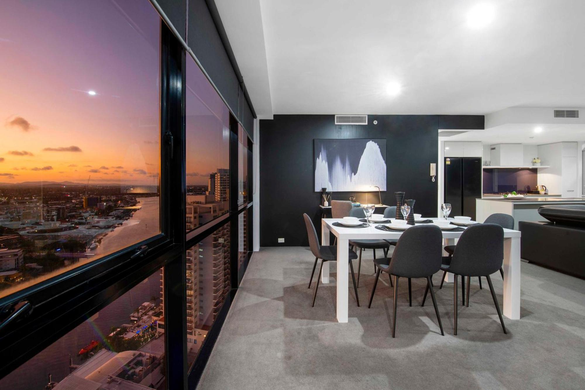 Ocean View Apartments With Balcony - Circle On Cavill - Central Location! - Self Contained & Privately Managed Gold Coast Extérieur photo