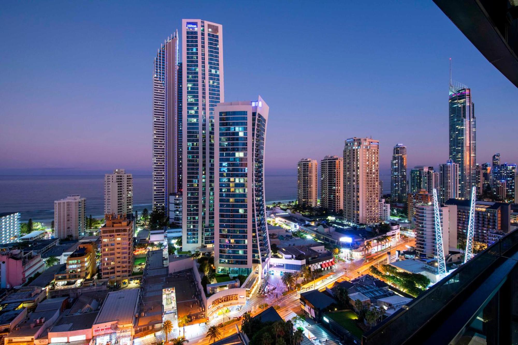 Ocean View Apartments With Balcony - Circle On Cavill - Central Location! - Self Contained & Privately Managed Gold Coast Extérieur photo