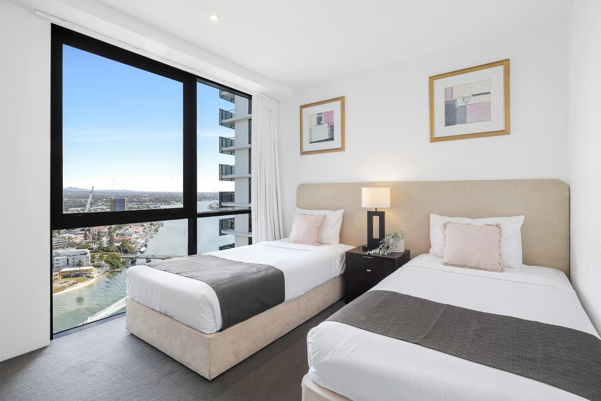 Ocean View Apartments With Balcony - Circle On Cavill - Central Location! - Self Contained & Privately Managed Gold Coast Extérieur photo