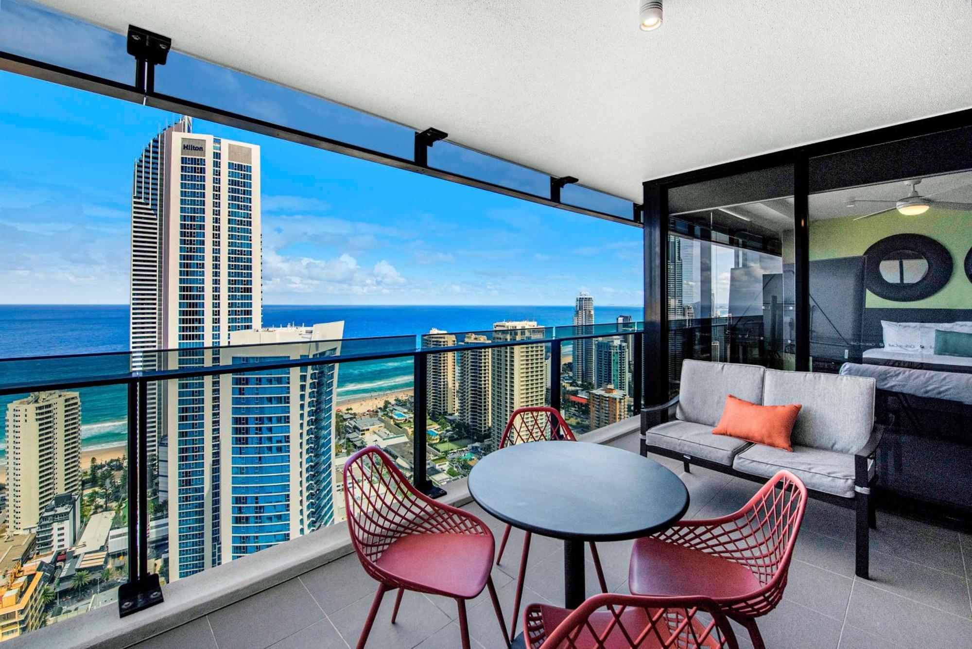 Ocean View Apartments With Balcony - Circle On Cavill - Central Location! - Self Contained & Privately Managed Gold Coast Extérieur photo